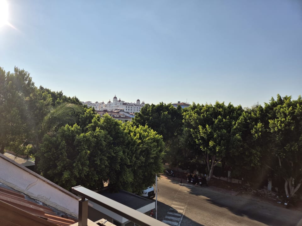 Zimmer Side Story Resort & Spa