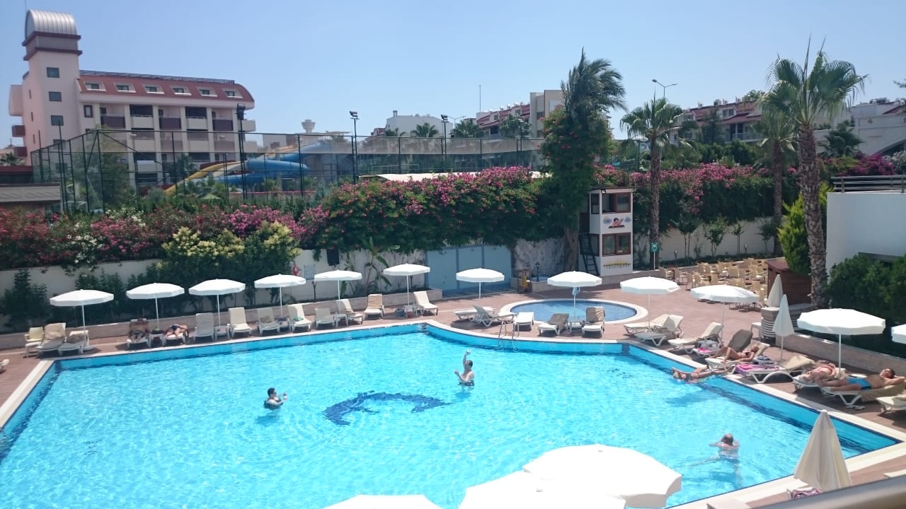 Pool Side Aquamarin Resort & Spa