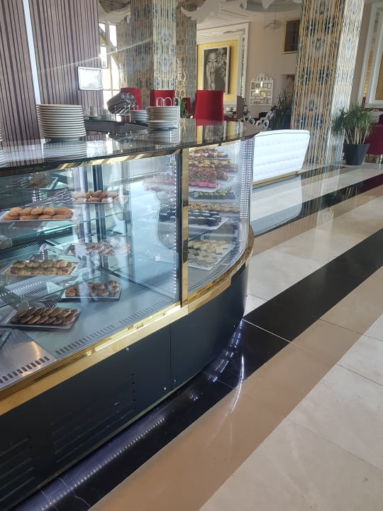 Lobby Azura Deluxe Resort & Spa Hotel