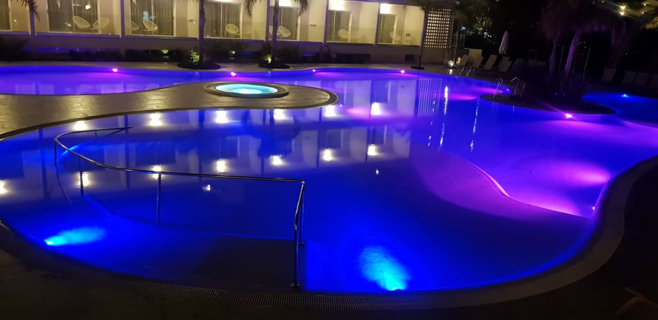 Pool BG Hotel Caballero