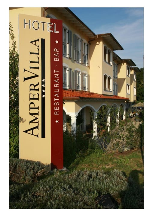 Unter den Arkaden-Garten Hotel Ampervilla