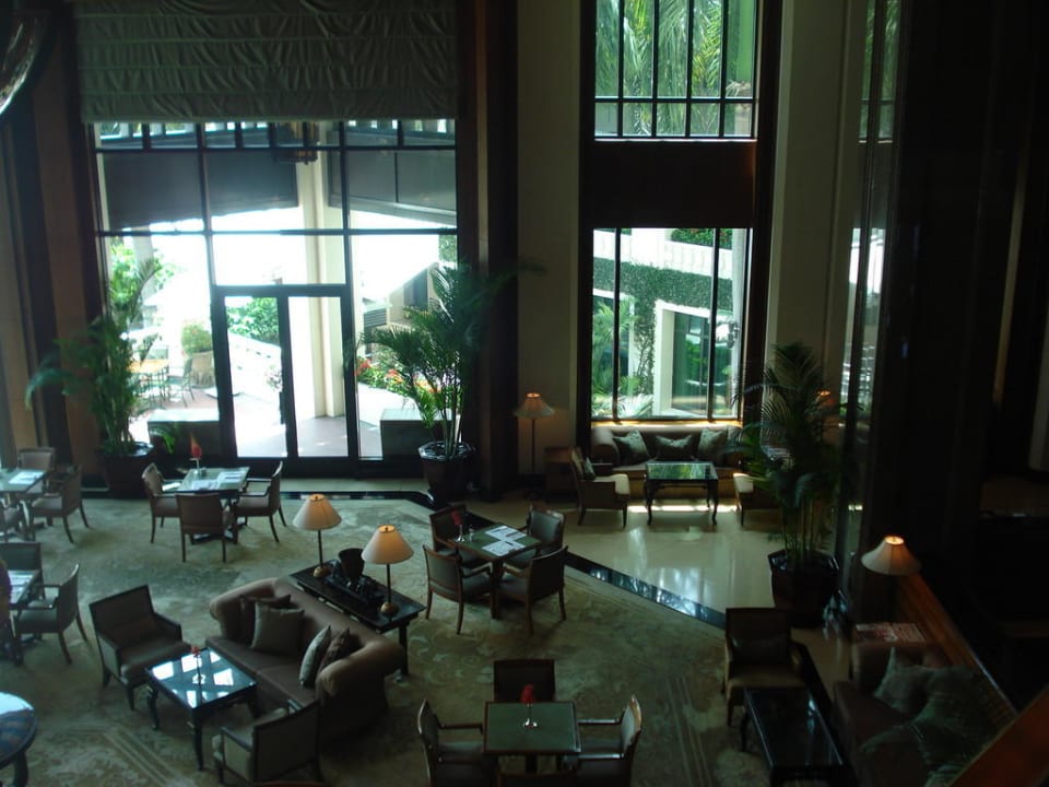 Lobby von oben gesehen Hotel The Peninsula Bangkok