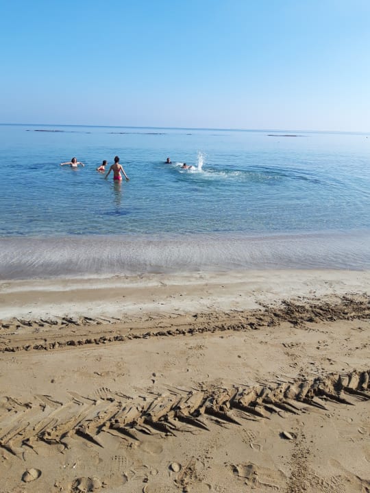 Strand Salamis Bay Conti Resort Hotel & Casino