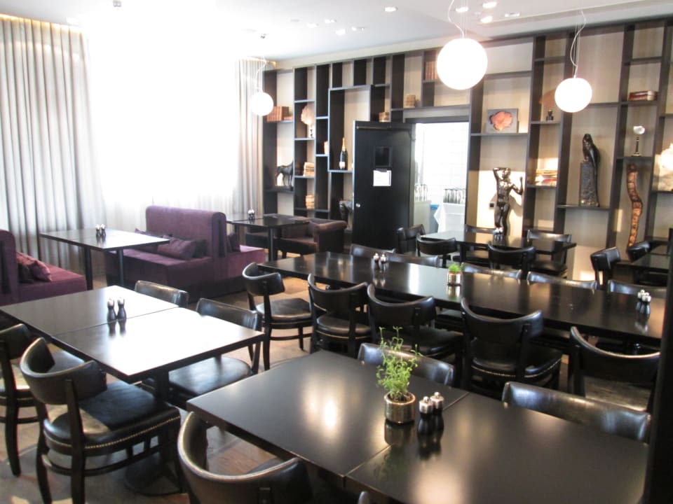 Frühstücksrestaurant The Posthouse Berlin – Leonardo Limited Edition