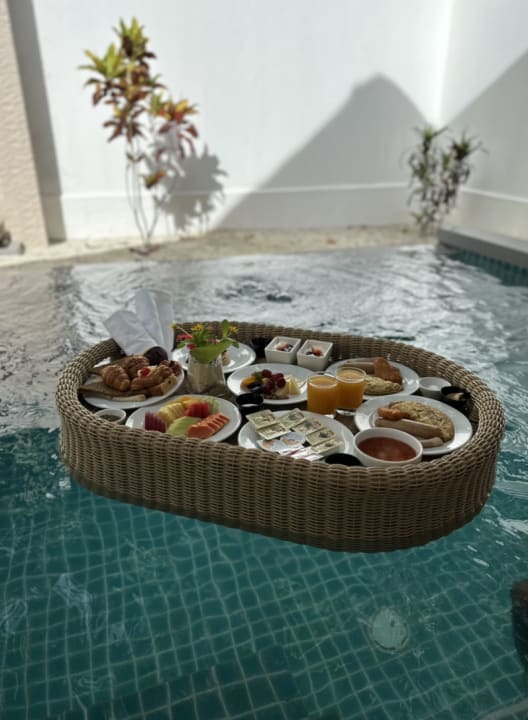 Pool NH Maldives Kuda Rah Resort