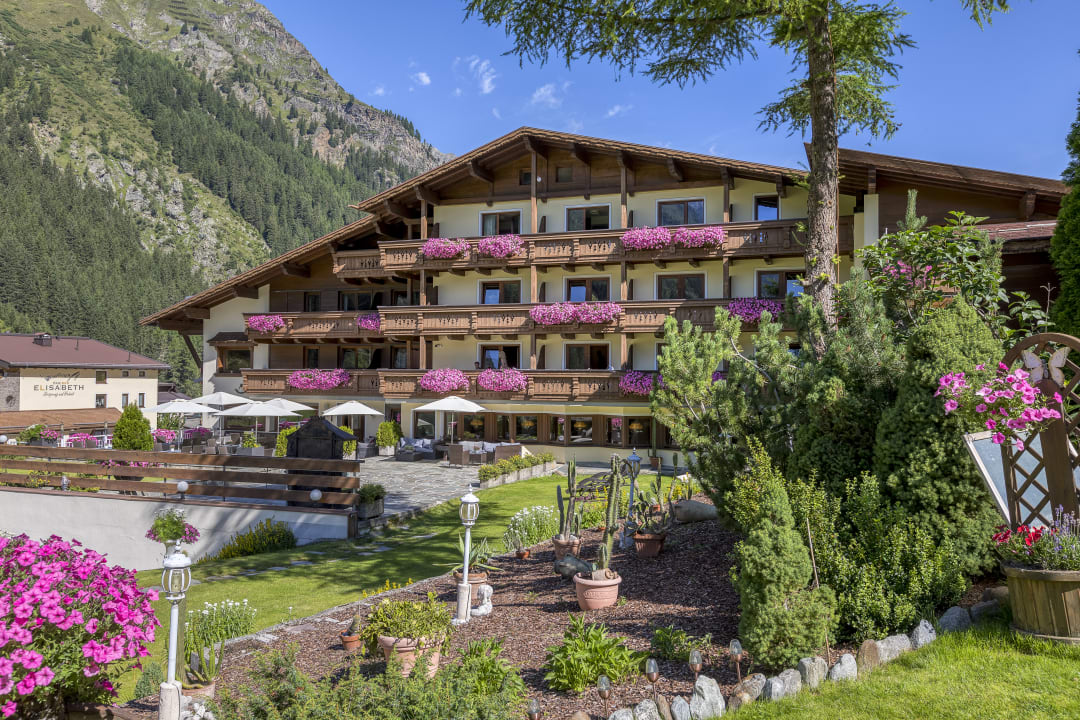 Außenansicht Hotel Sonnblick