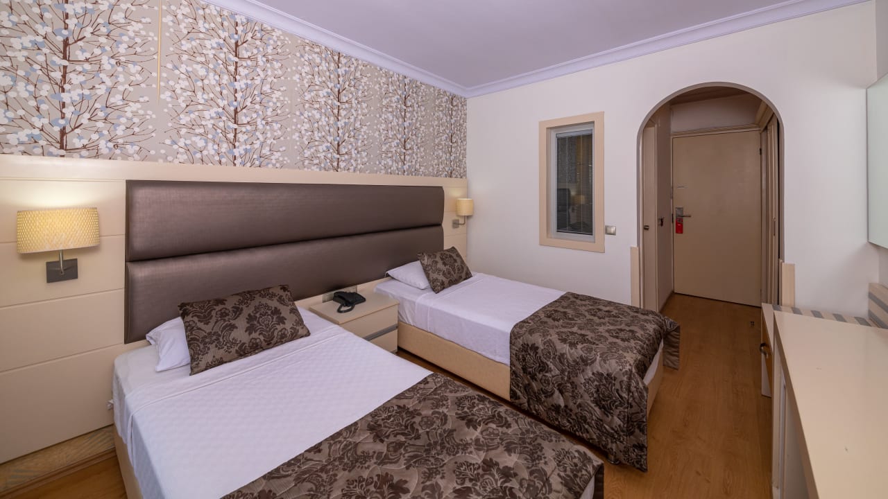Zimmer Hotel Grand Faros