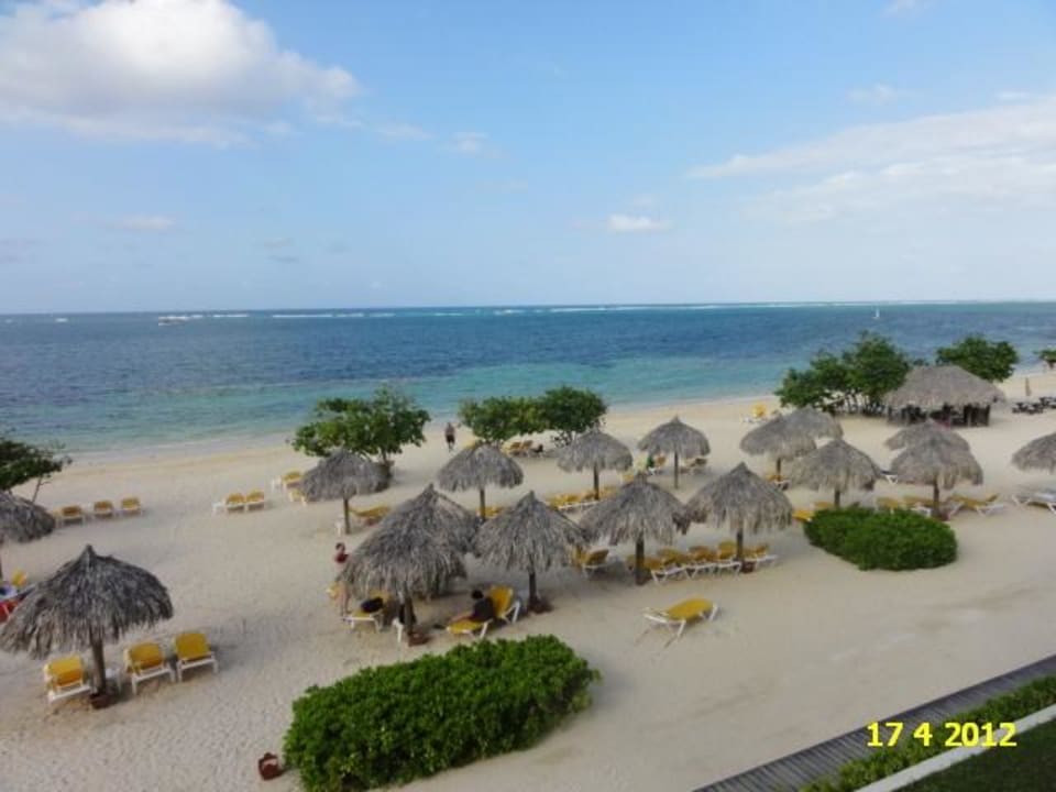 Auf dem Strand Iberostar Selection Rose Hall Suites