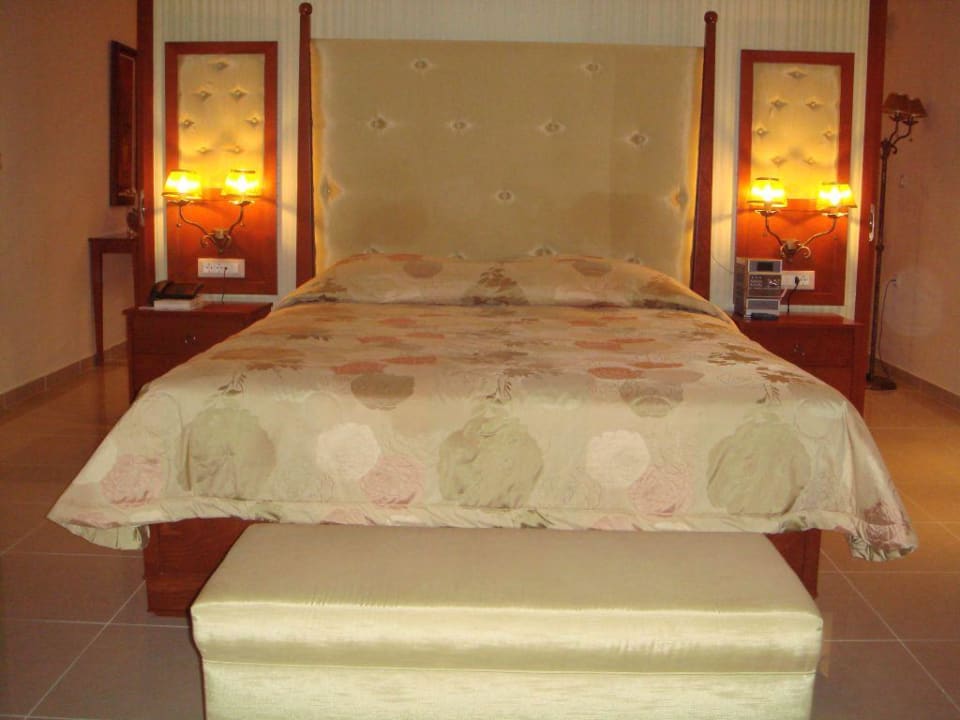 Schlafzimmer VIP Senior Suite Hotel Solimar Aquamarine