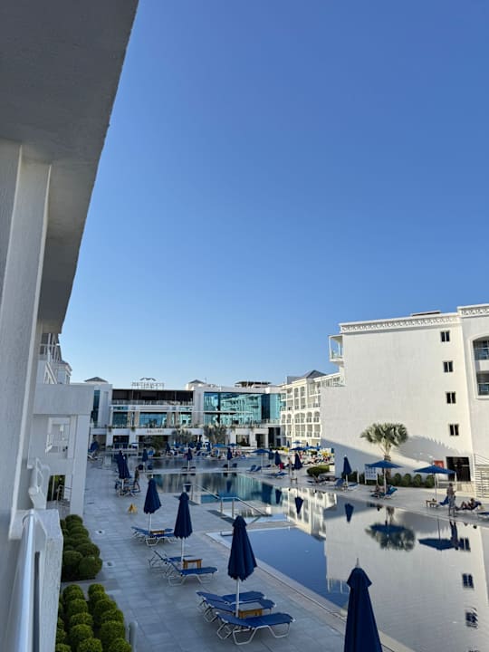 Außenansicht Pickalbatros Blu Spa Resort