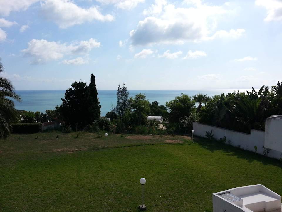 Vue depuis la terrasse (1) Villa Ambre