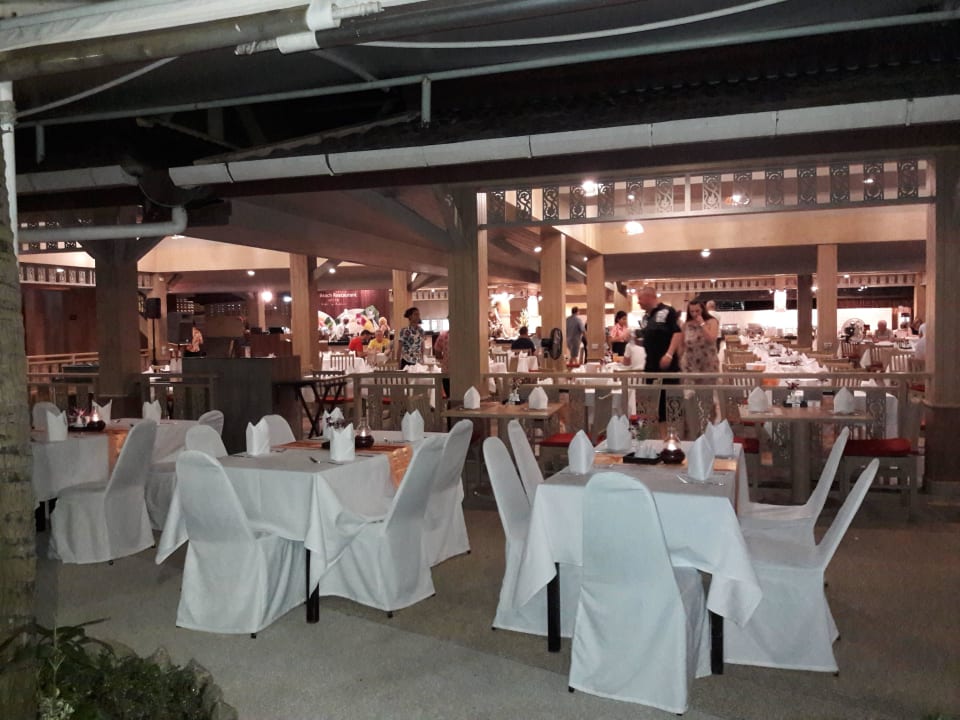 Vorbereitet für das Abendbüffet Best Western Premier Bangtao Beach Resort & Spa