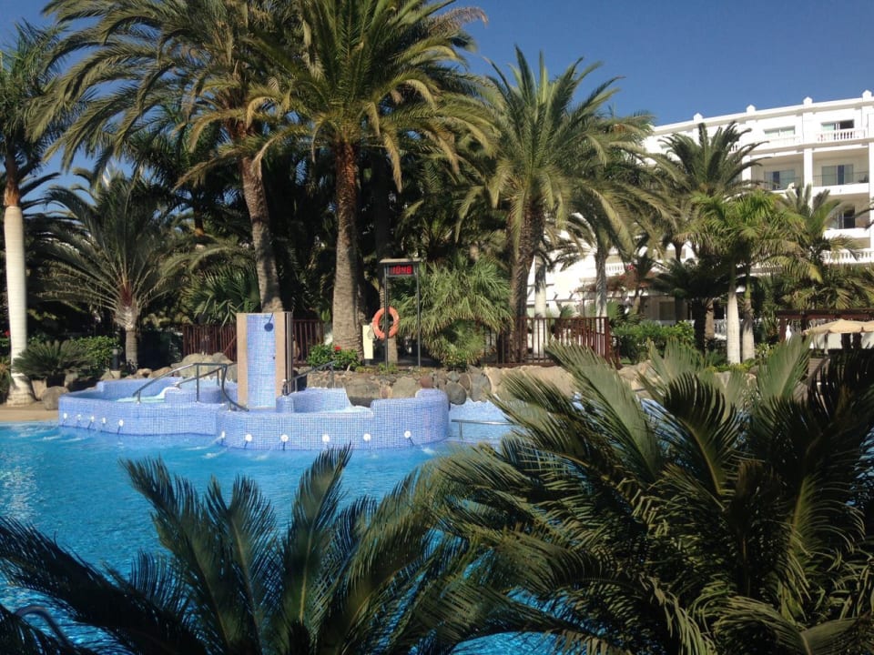 „Kleine“ Poolanlage, sehr schön gelegen Hotel Riu Palace Maspalomas Adults Only