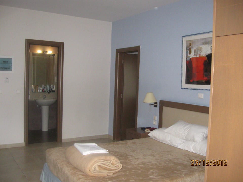 Zimmer, Badezimmer Hotel Philoxenia