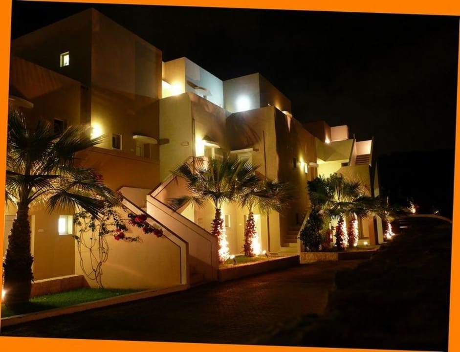 Unterwegs ins Zimmer Grand Hotel Holiday Resort