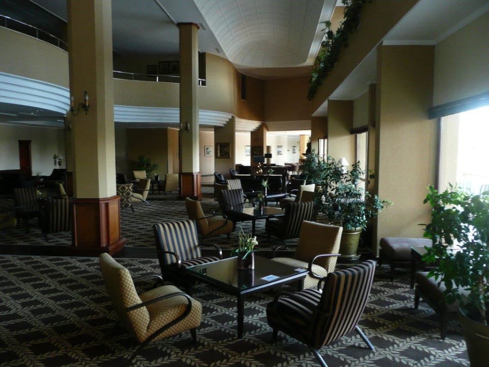 Sitzmöblierung in der Lobby Bella Resort & Spa