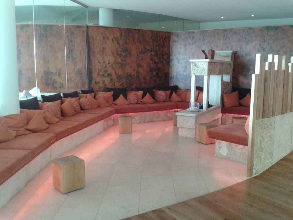 Vor der Beautyabteilung Mawell Resort