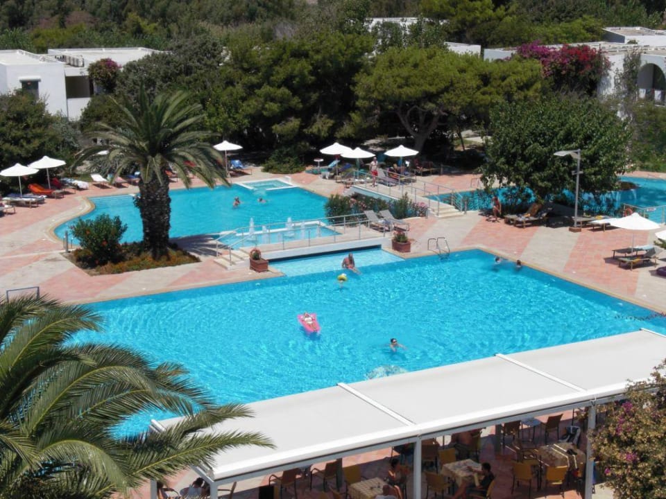 Poollandschaft Caravia Beach Hotel