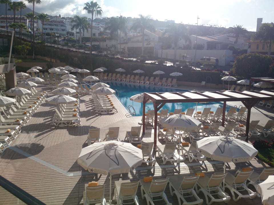 Pool Iberostar Waves Bouganville Playa