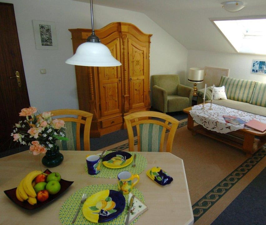Ferienwohnung 6 - Wohnzimmer Pension & Ferienhaus Arkadia
