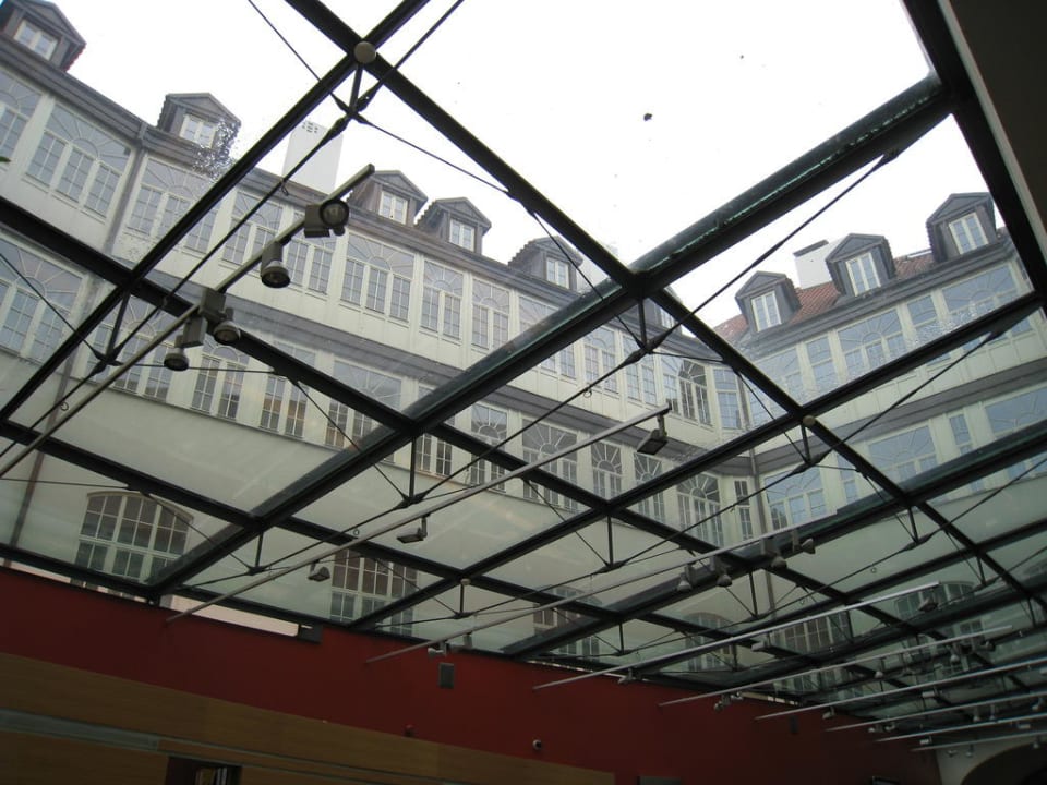 Blick aus der Hotel-Lobby Hotel Golden Angel