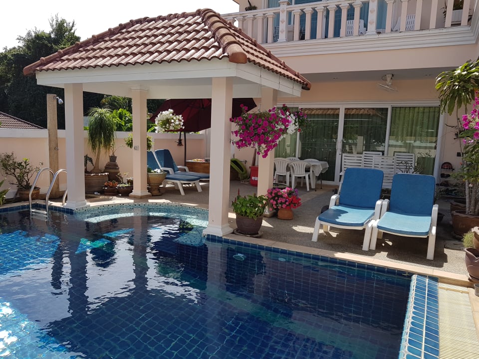 Pool Gästehaus Baan Kinnaree