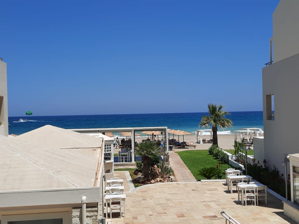 Ausblick Iperion Beach Hotel