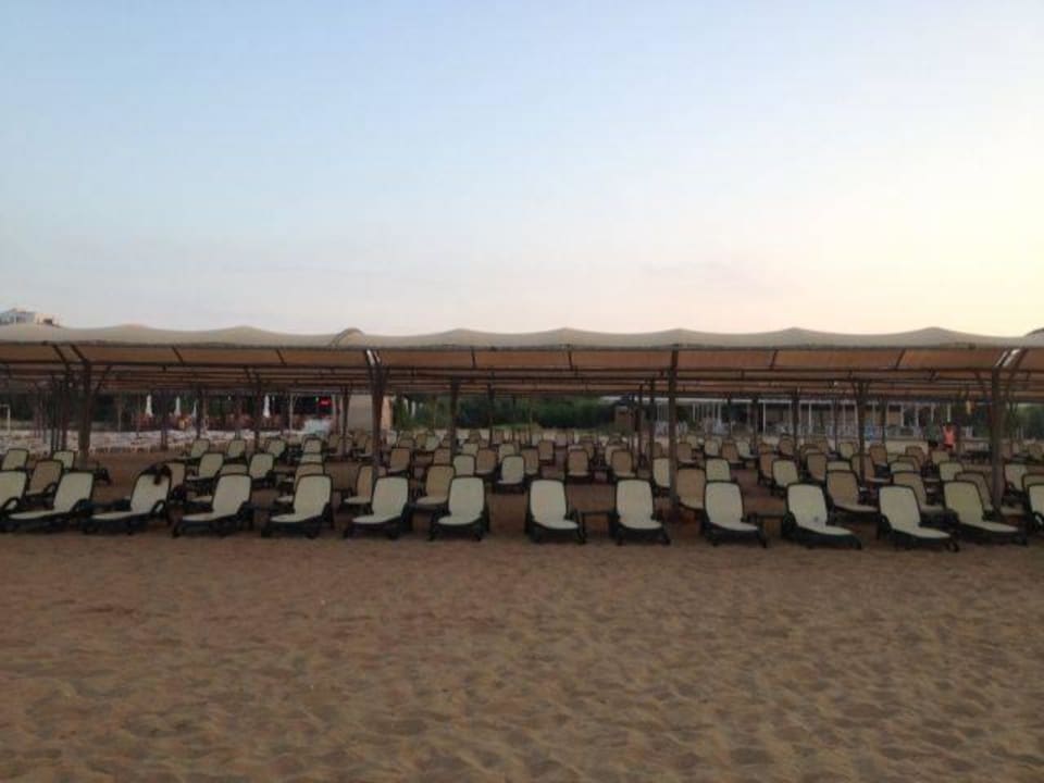 Vom Meer aus Strandabschnitt Hotel Novum Garden Side