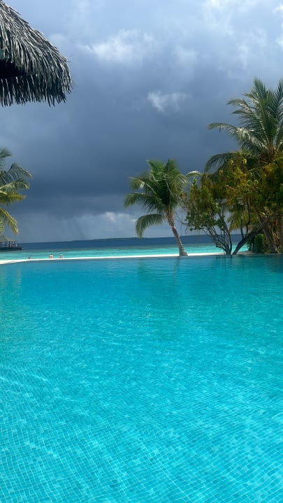 Pool Adaaran Select Meedhupparu Island Resort - Premium All Inclusive