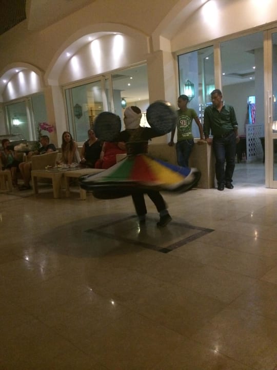 Abendprogramm  Royal Star Beach Resort