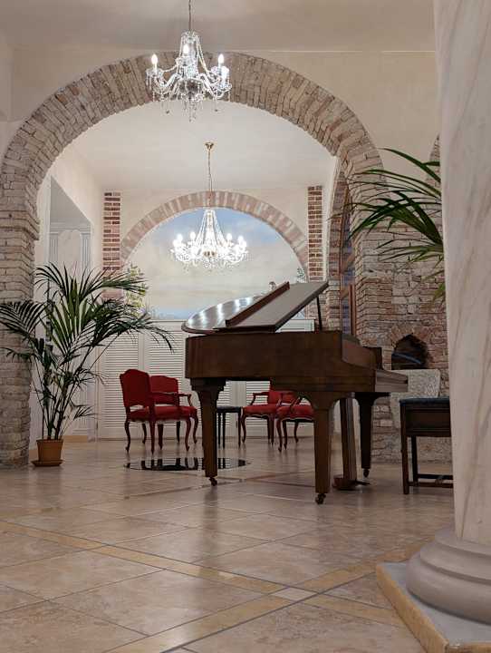 Lobby Hotel Antico Monastero