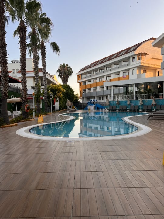 Pool Hane Family Resort