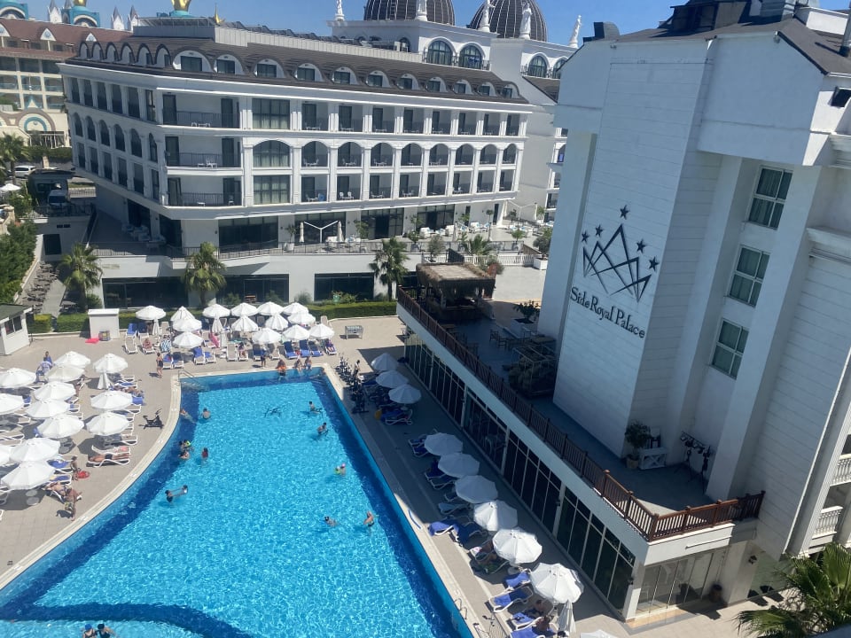 Pool Well Palace Side