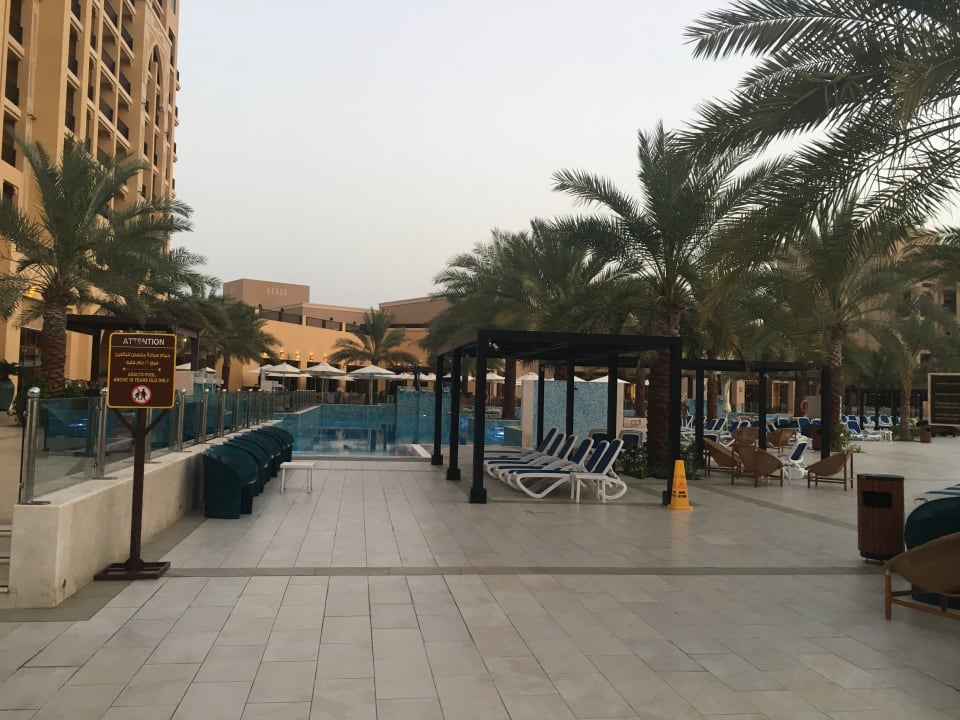 Pool DoubleTree by Hilton Resort & Spa Marjan Island