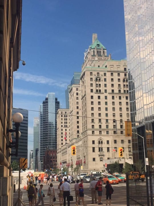 Blick seitlich Hotel The Fairmont Royal York Toronto