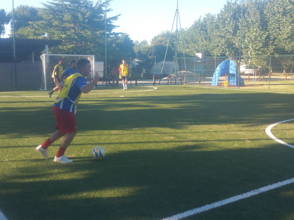 Neu Fußballplatz mit Kunstrasen Club del Sole Roseto degli Abruzzi Easy Camping Village