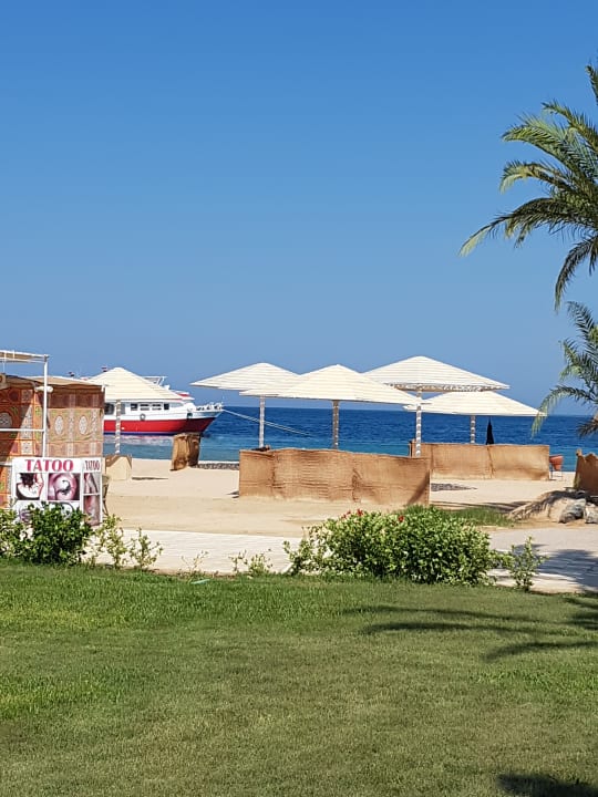 Strand Menaville Safaga