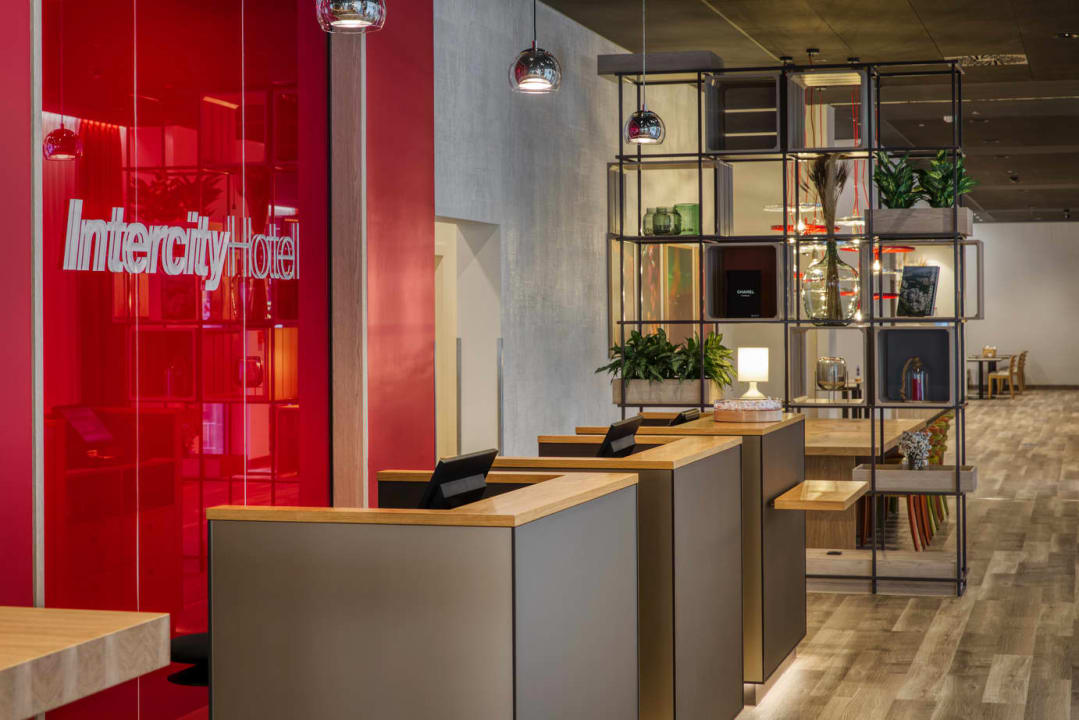 Lobby IntercityHotel Wiesbaden