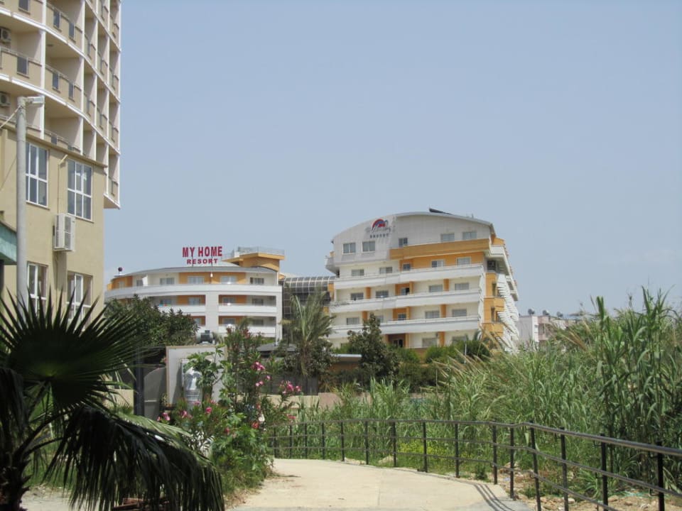 Weg zum Strand My Home Resort