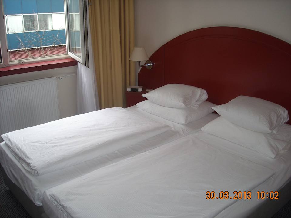 Doppelbett SORAT Hotel Berlin