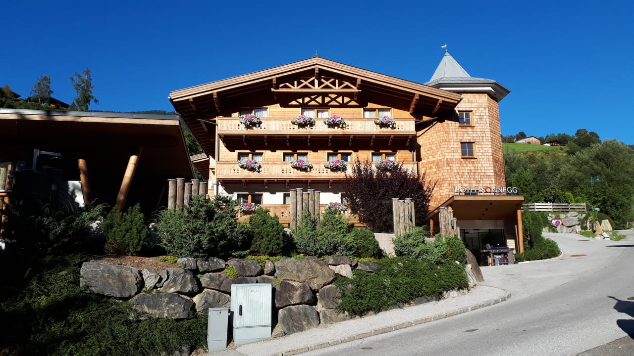 Außenansicht Hotel Sonnegg