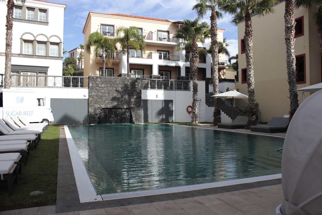 Pool Dreams Madeira Resort & Spa