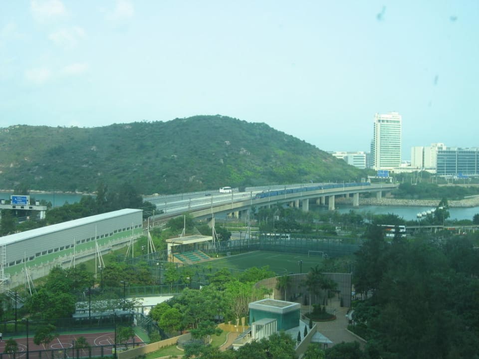 Ausblick vom Zimmer Novotel Citygate Hong Kong