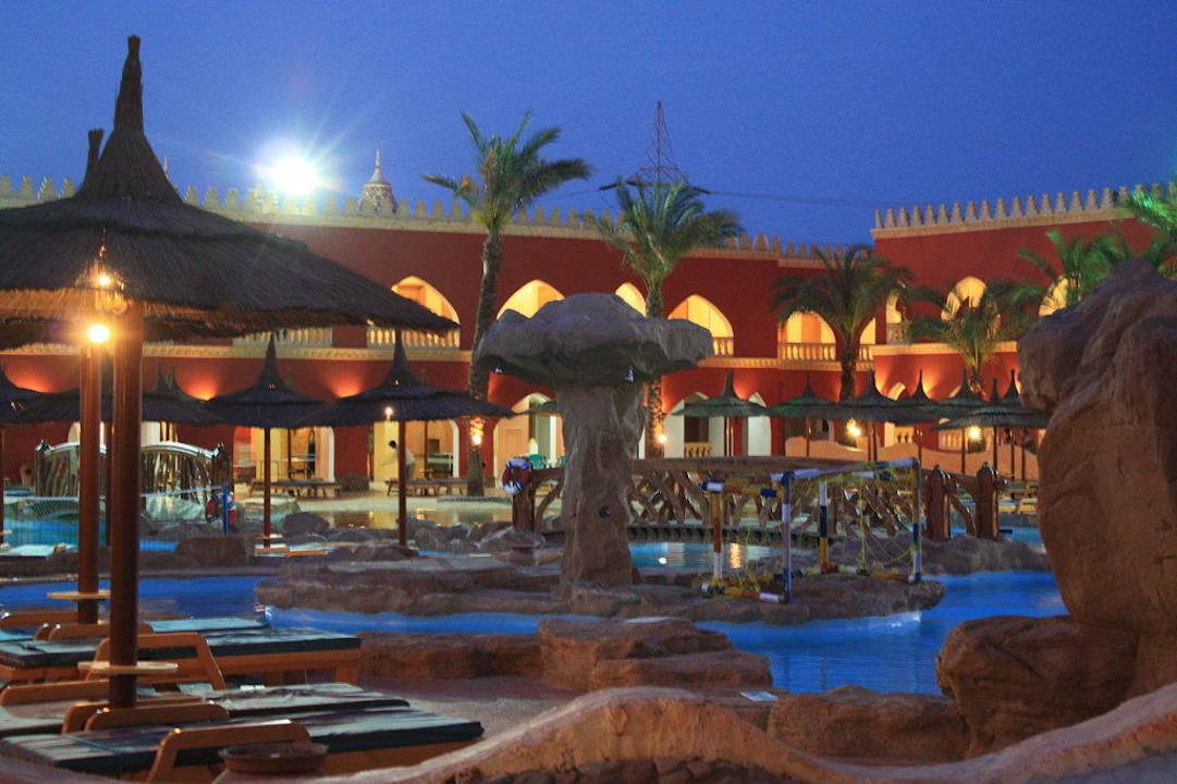 Вид из номера Pickalbatros Alf Leila Wa Leila Resort - Neverland Hurghada