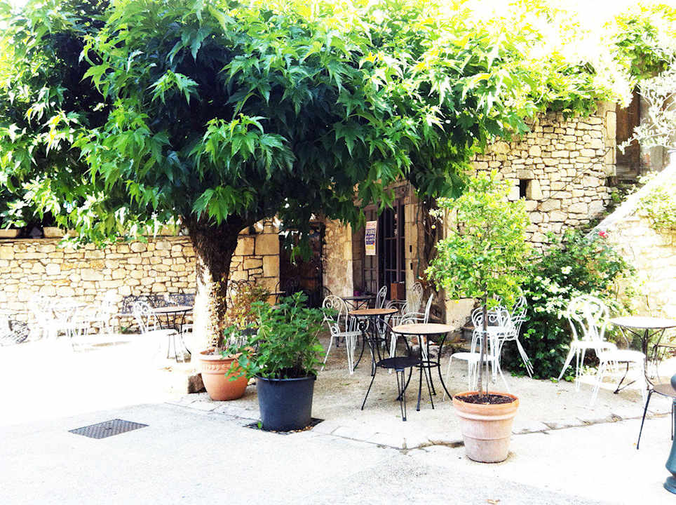 Deuxième terrasse Auberge du Puits