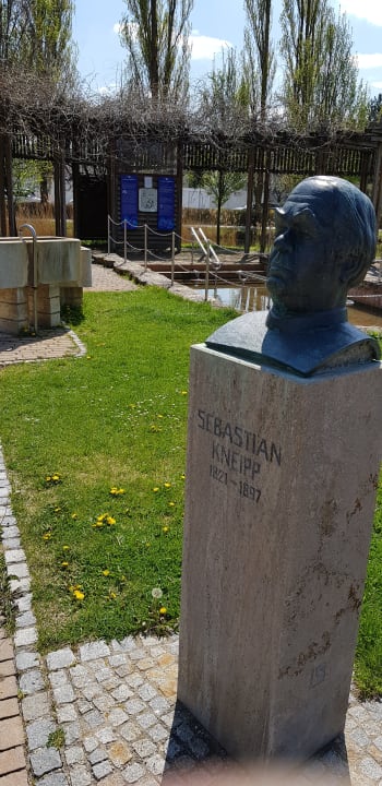 Gartenanlage Kurhotel Pyramide