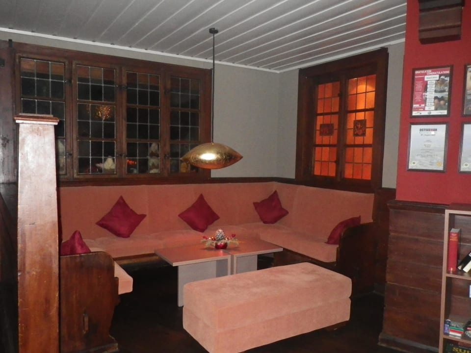 Sitzecke im Eingangsbereich Hotel Goldene Krone