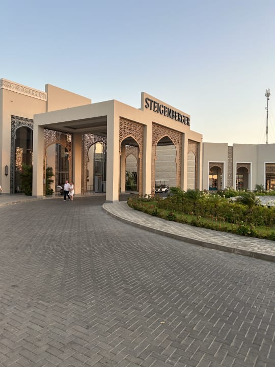 Außenansicht Steigenberger Resort Ras Soma