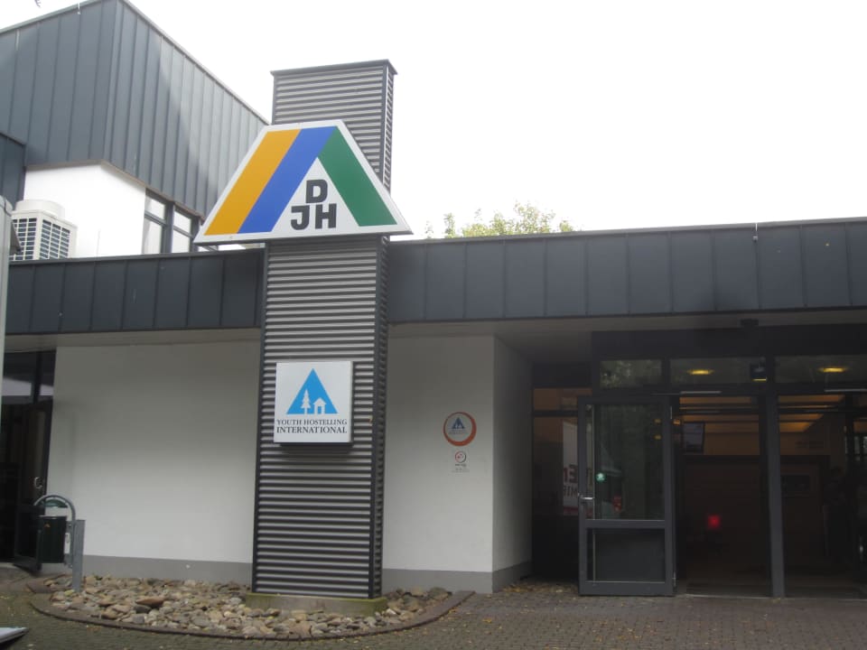 Eingangsschild Jugendherberge Köln Riehl