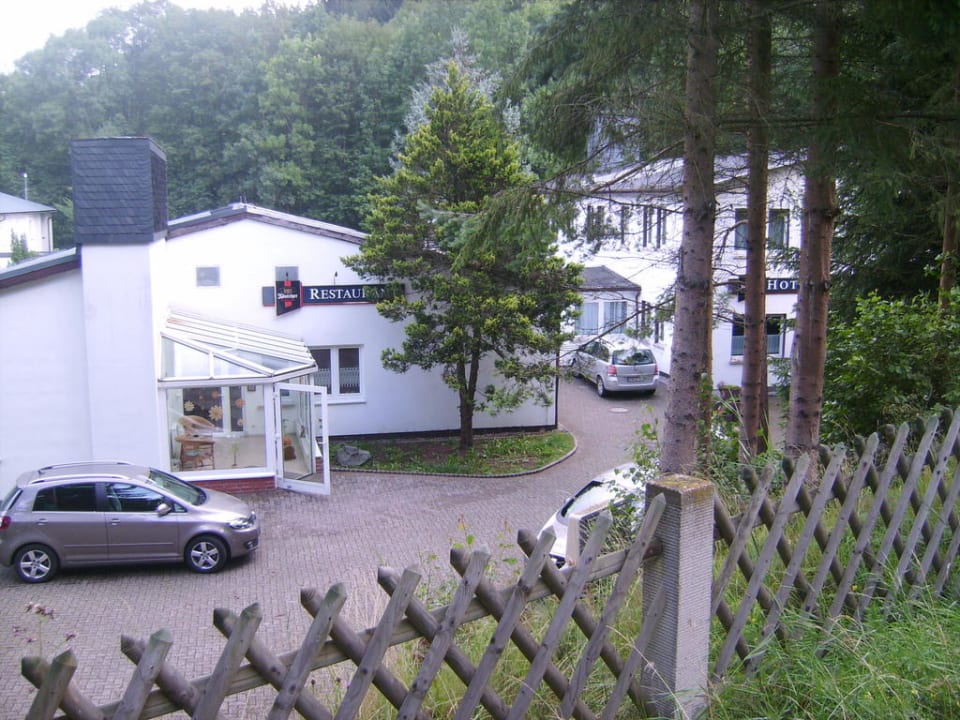 Hotelzufahrt Berghotel Mellenbach